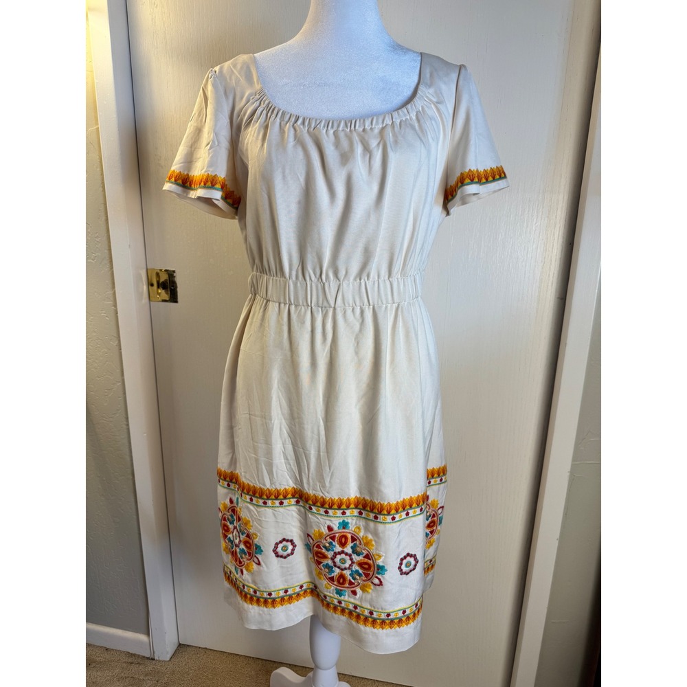 Mexican Dress Embroidered Short Sleeve Elastic Waist Lined Cream Cinco de Mayo